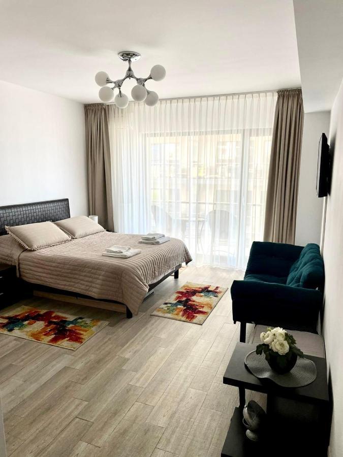 Desilva * Mamaia